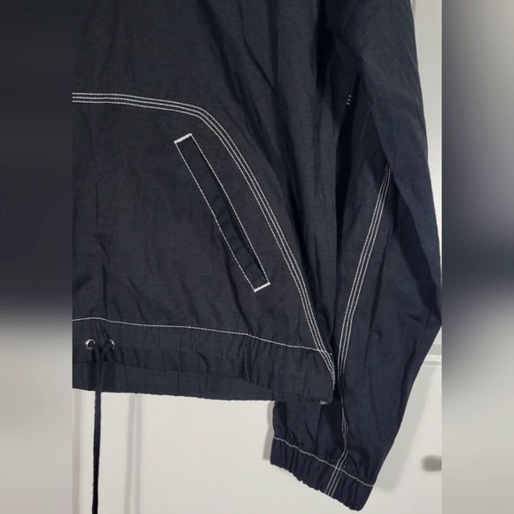 Loft Size Extra Small Black & White Contrast Stitch Hoodie - Picture 4 of 6